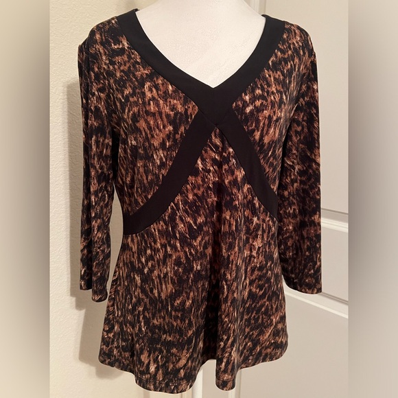 Liz Claiborne Tops - Preloved Liz Claiborne 3/4 Sleeves Pullover Top Size Large